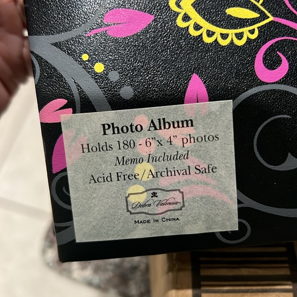 New black & pink owl Photo album. Hold 180 4x6 photos. - Picture 6 of 6